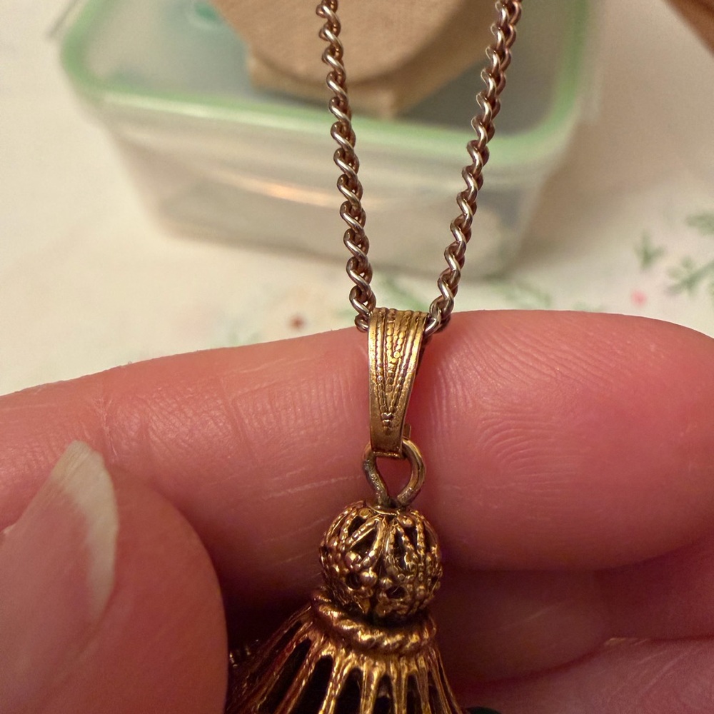 Vintage Florenza Goldtone Green Red Beaded Pendant with necklace mad men vibe - Picture 12 of 13